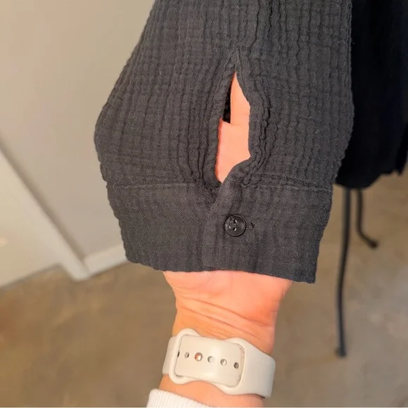 Black Button-Up Shirt - 100% Cotton - Picture 5 of 6